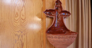 Parroquia Nuestra Señora de Los Álamos - agua para santiguarse