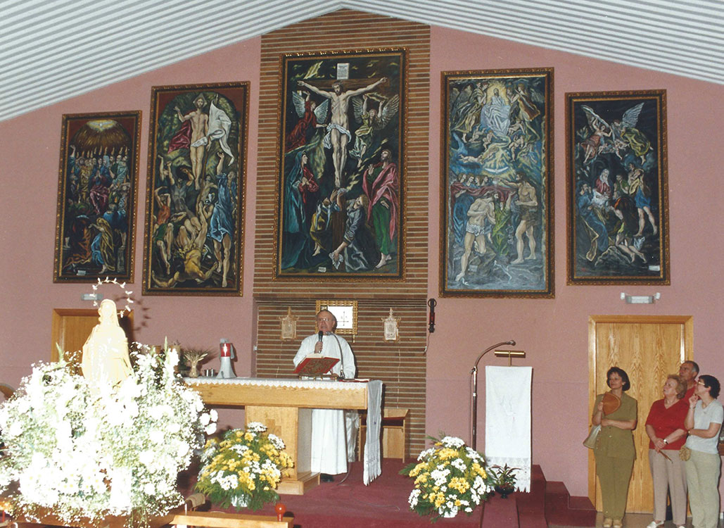Historia-imagenes-parroquia-los-alamos-110-procesion-2001