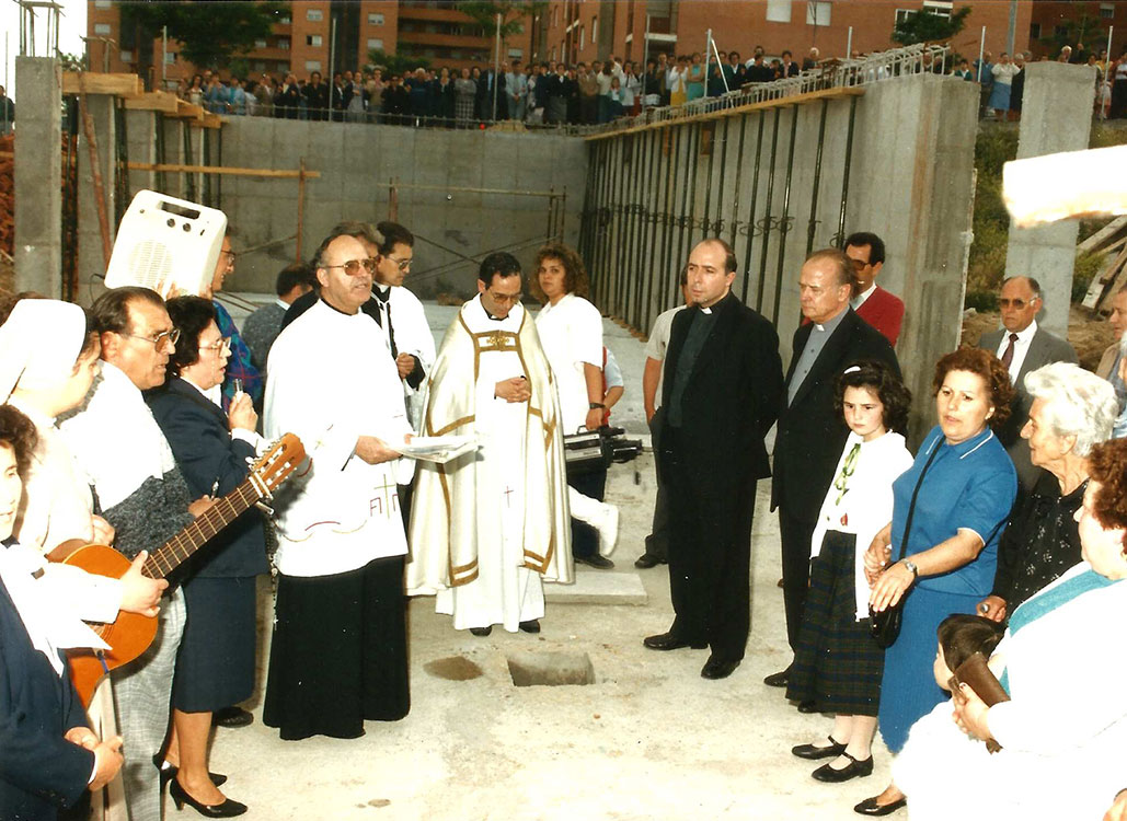 Historia-imagenes-parroquia-los-alamos-20-procesion-madrid-1988