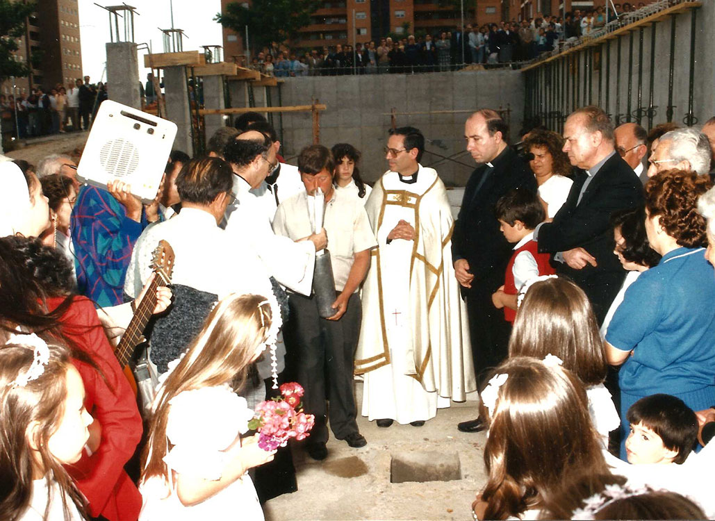 Historia-imagenes-parroquia-los-alamos-21-procesion-madrid-1988