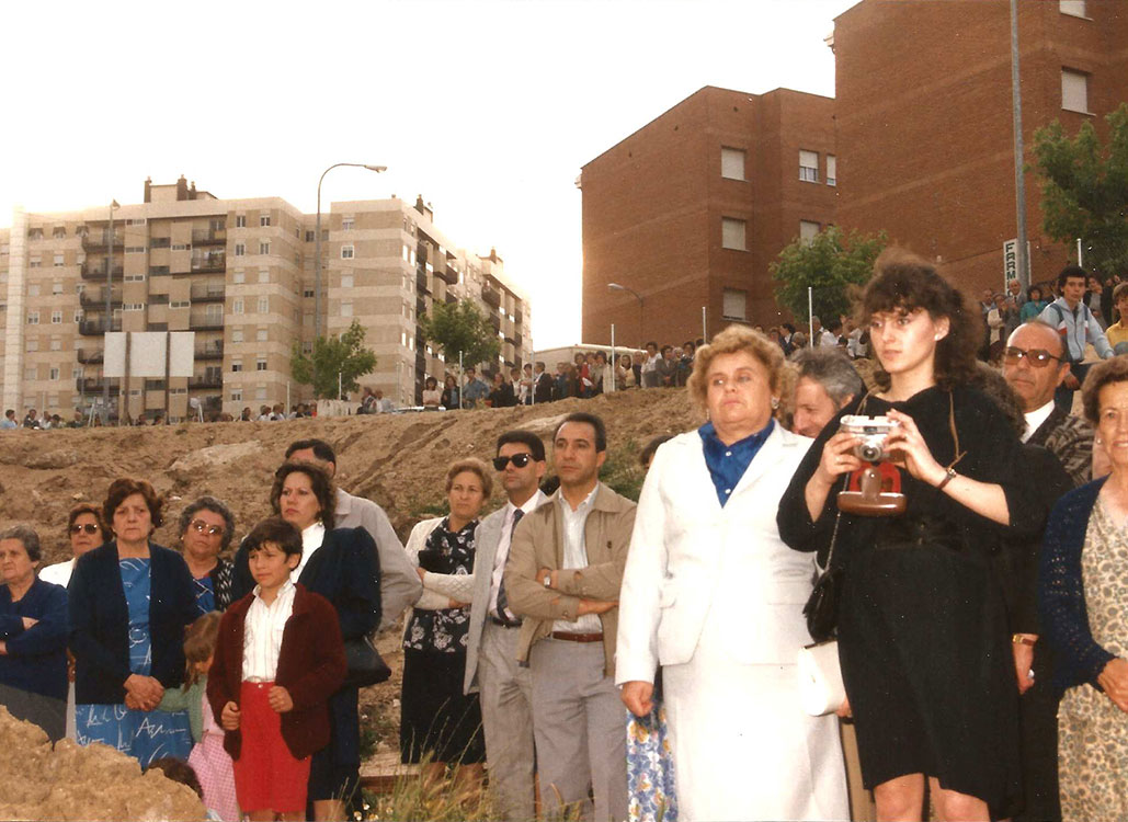 Historia-imagenes-parroquia-los-alamos-24-procesion-madrid-1988