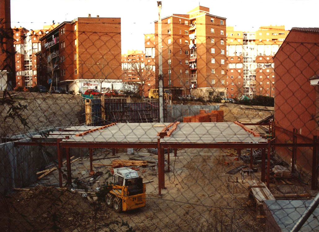 Historia-imagenes-parroquia-los-alamos-46-parroquia-segunda-fase-1993