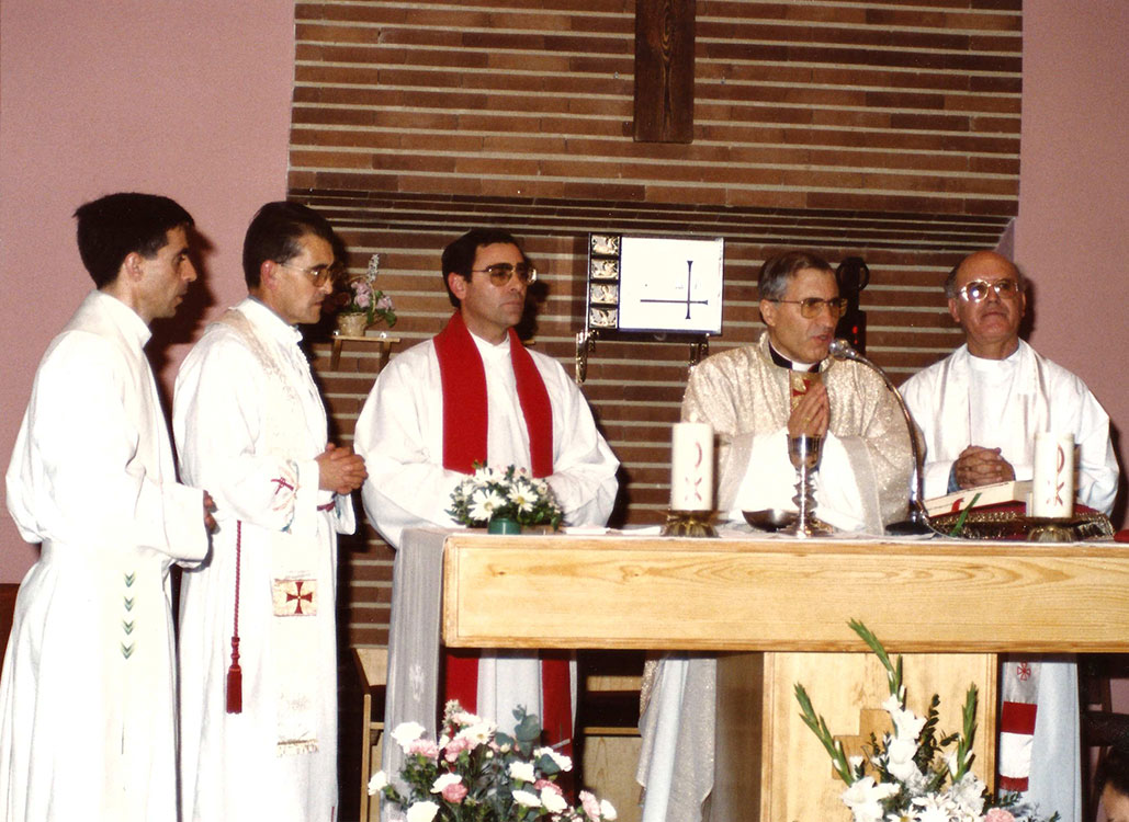 Historia-imagenes-parroquia-los-alamos-76-confirmaciones-1996
