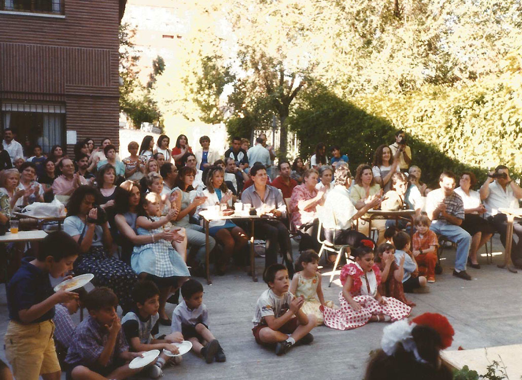 Historia-imagenes-parroquia-los-alamos-93-festival-junio-1997
