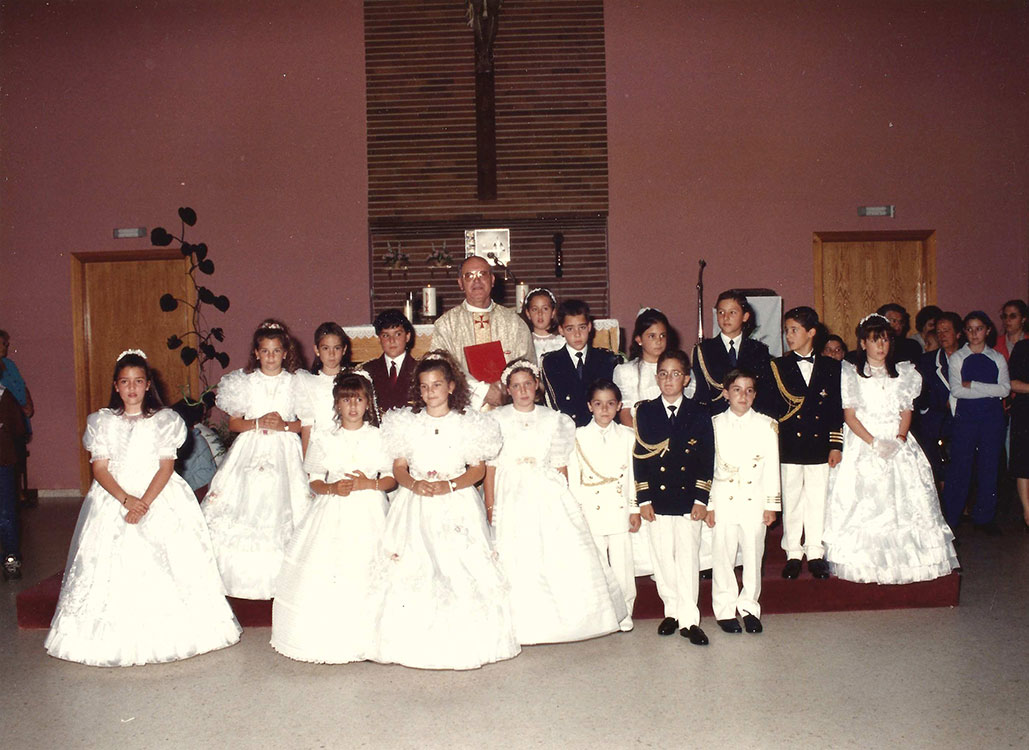 Historia-imagenes-parroquia-los-alamos-97-primeras-comuniones-1997